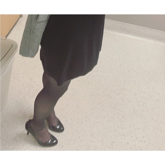 *WELL WORN* Used Pumps Petite size 4/34 - Picture 7 of 9